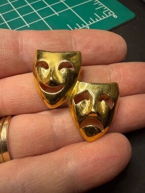 Trifari Gold-tone Comedy & Tragedy Mask Brooch
